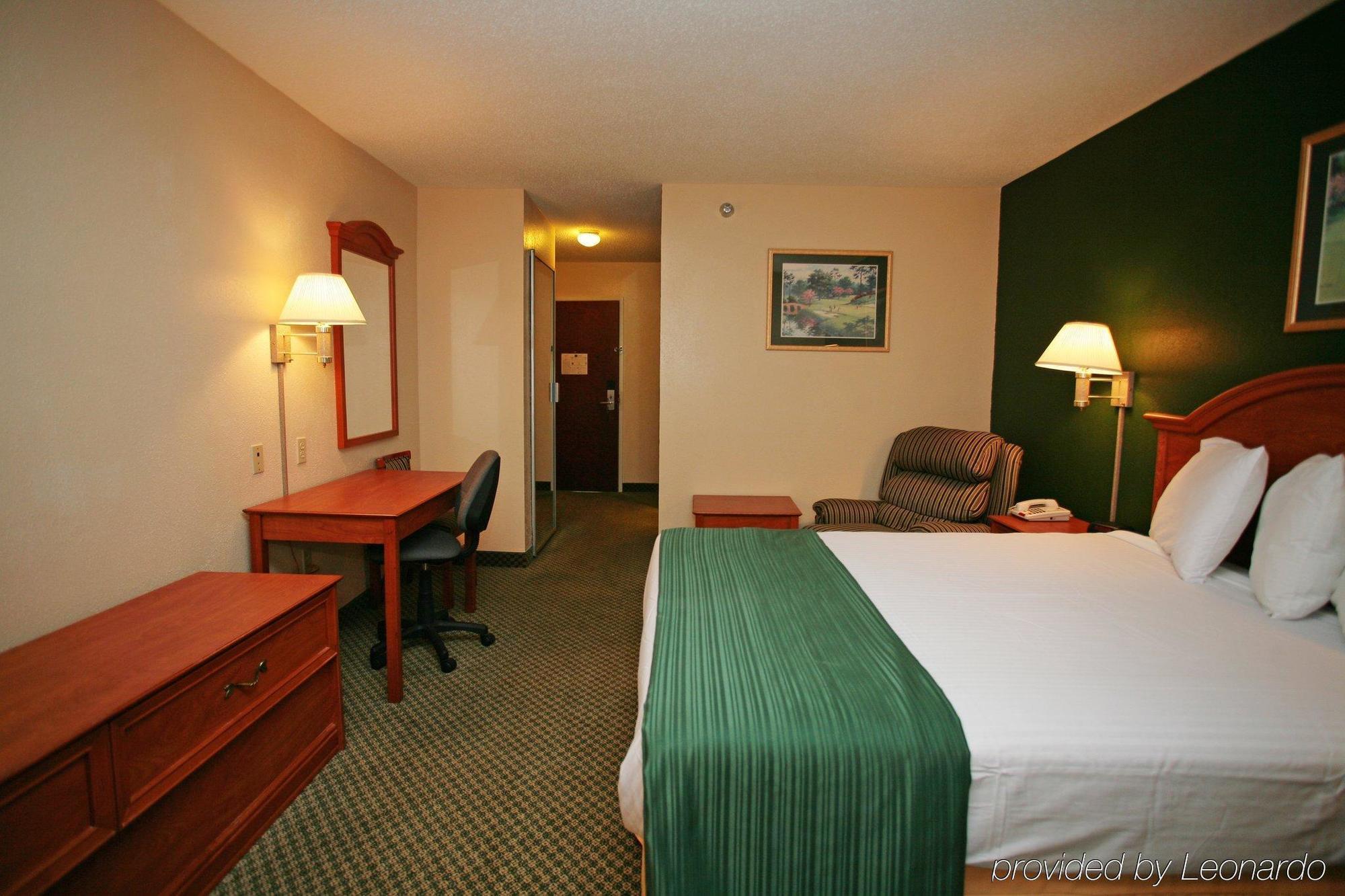 Americas Best Value Inn Louisville Værelse billede